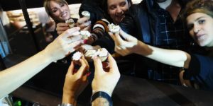 pub, birra, musica dal vivo, giochi di società