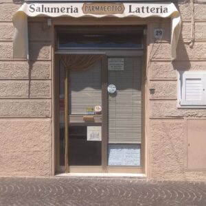 latteria-salumeria-piazza-mazzini-2