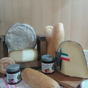 latteria-salumeria-piazza-mazzini-3
